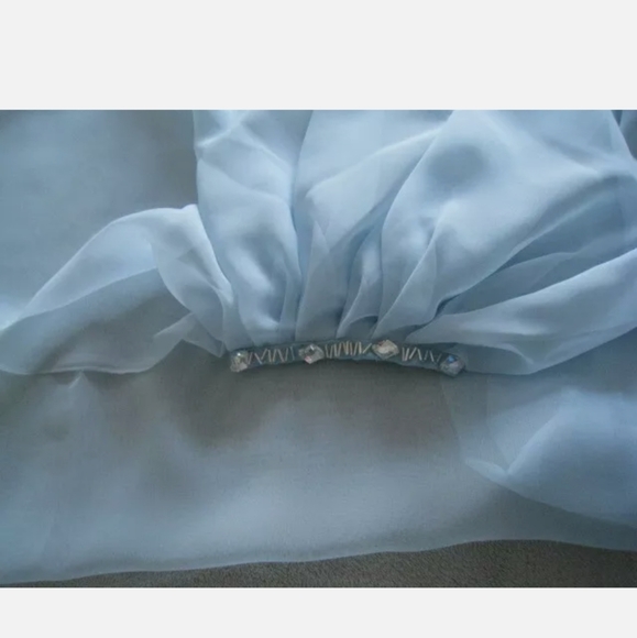 2 piece Light Blue Grey Cape Wings for Evening Gown, Pageant, Funwear, Costume - Picture 9 of 9